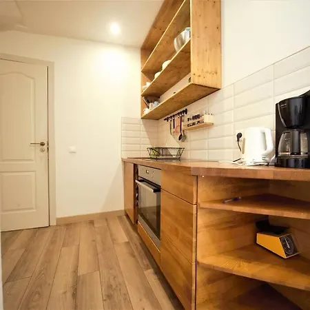 3 Bedroom / Compact Apt Old Town *